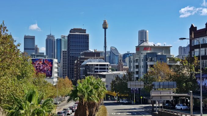 WIlliam St looking to the city from Darlinghurst