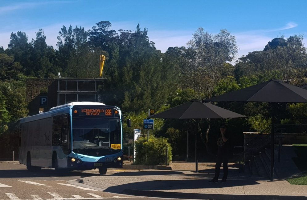 Blue Mountains public bus to scenic world