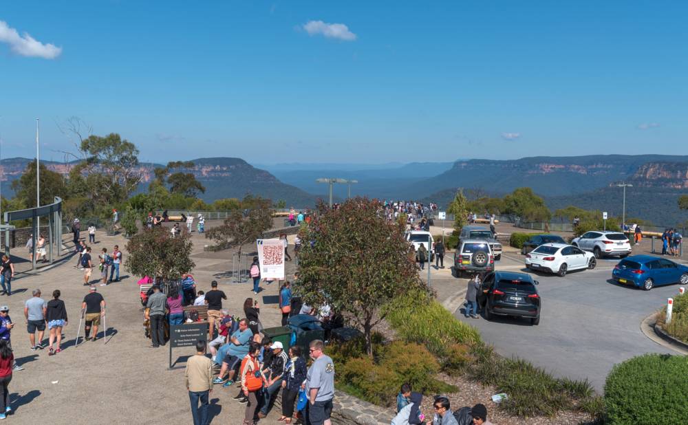 Echo Point carparking area  There is limited parking at Echo Point