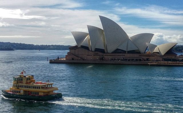 sydney ferry tours