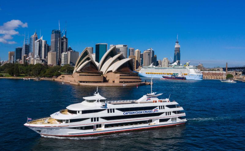captain cook cruises sydney harbour new years eve