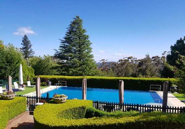 Outdoor swimming pool at the Lilianfels Hotel in Katoomba