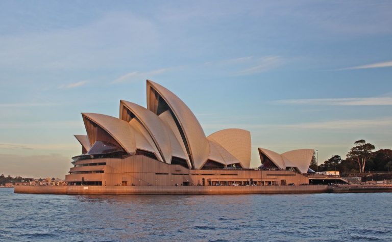 Local Tips for a Budget Weekend in Sydney