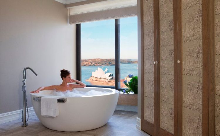Bath tub view presidential suite Sydney 
