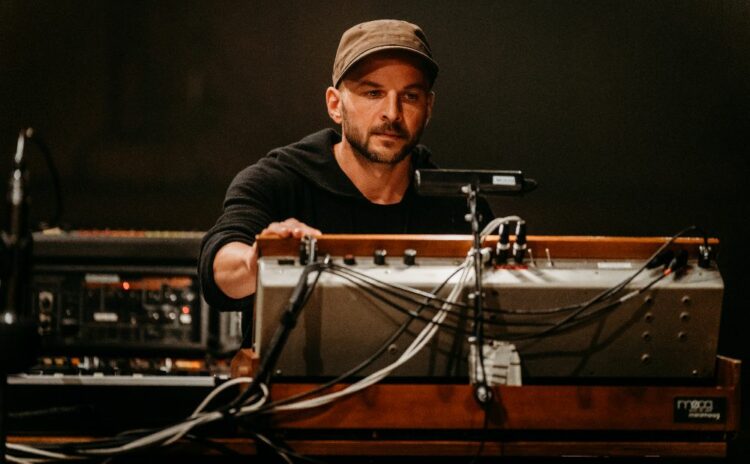 Nils Frahm with his instruments