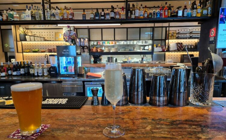 Moxy Bar Sydney Airport 