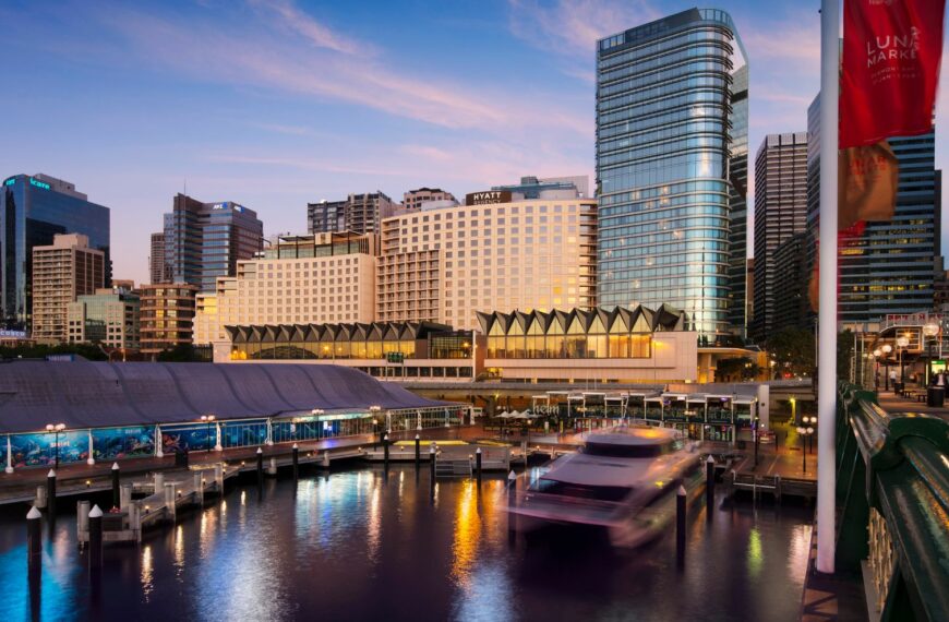 Hyatt Regency Sydney overlooks Darling Harbour on the city side