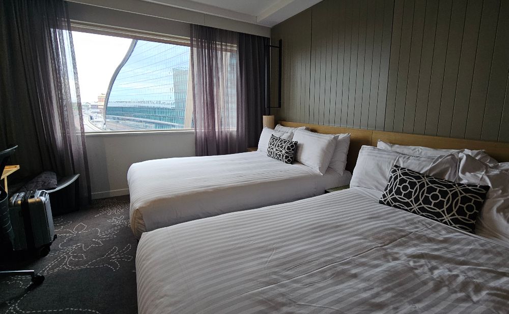 Park Royal Darling Harbour 2 queen beds