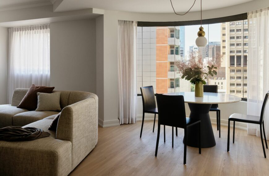 Adina Town Hall - one bedroom queen