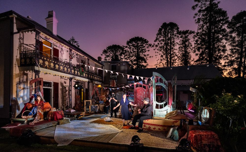 Sport for Jove Theatre Company Comedy of Errors outdoor performance Wollongong - Grant Leslie Photography