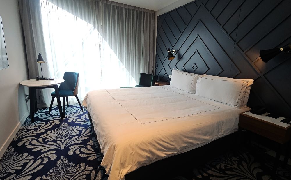 West Hotel Sydney Waratah Premium room