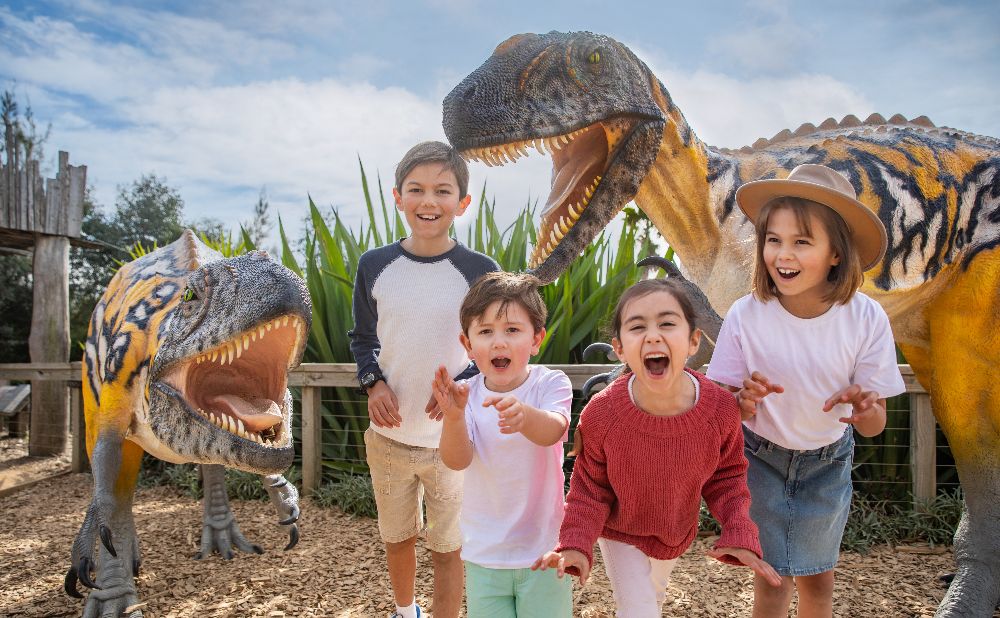 Sydney Zoo DIno Safari