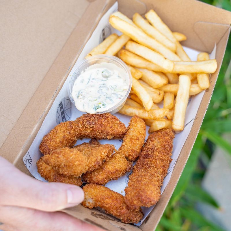 Ume kids meal chicken and chips
