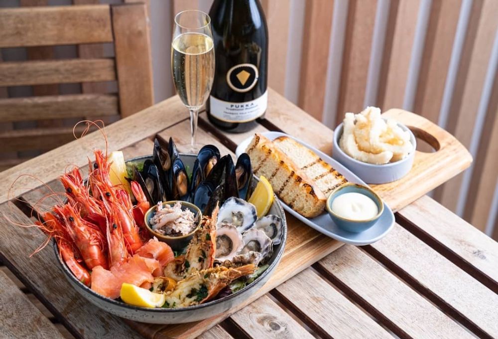 Seafood plate with sparkling wine 