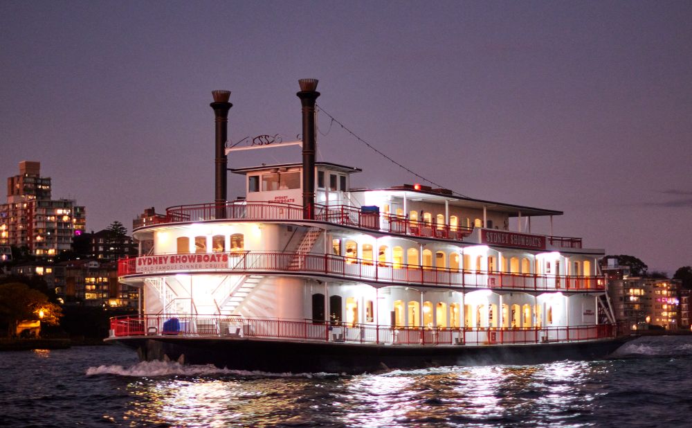 Sydney Showboat on the Harbour