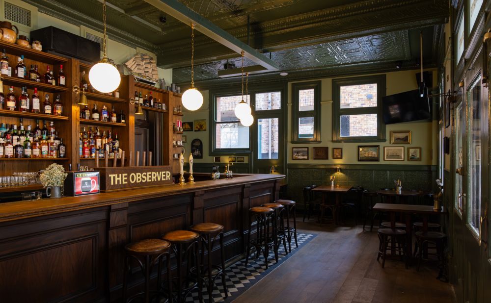 The Observer Hotel - Front bar.